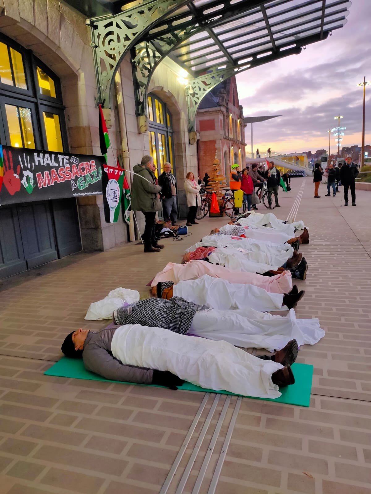 Die In gare de St-Brieuc